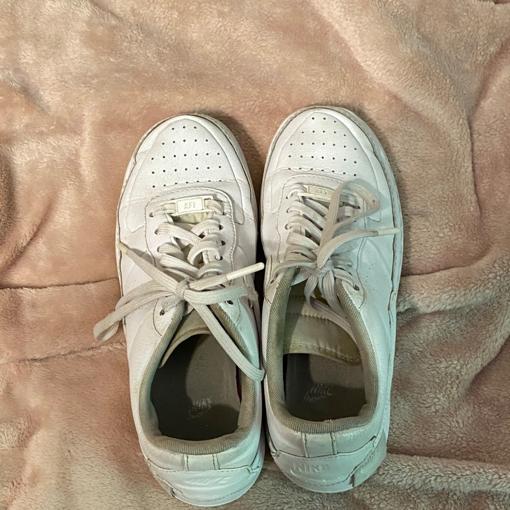 Nike Air Force Sneakers